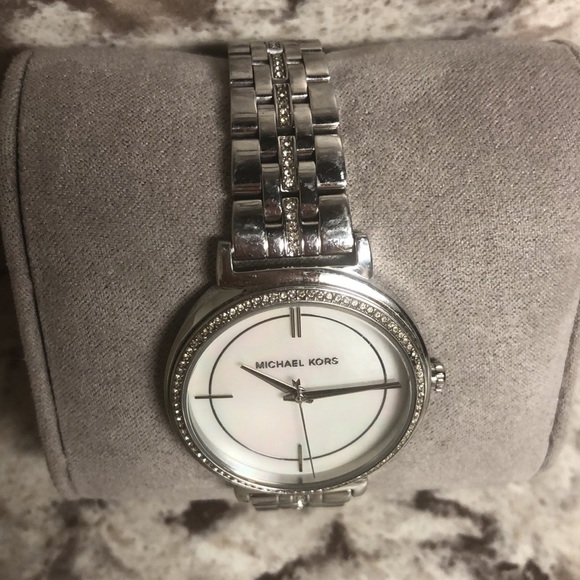 Michael Kors Watch - Picture 4 of 5